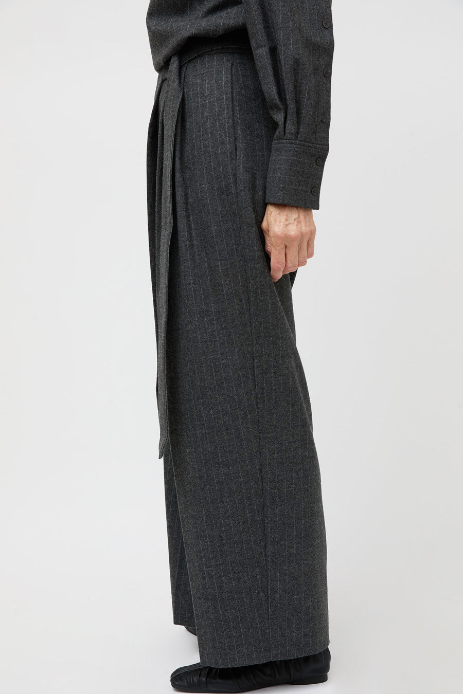 La Piscine Wrap Pants in Dark Grey
