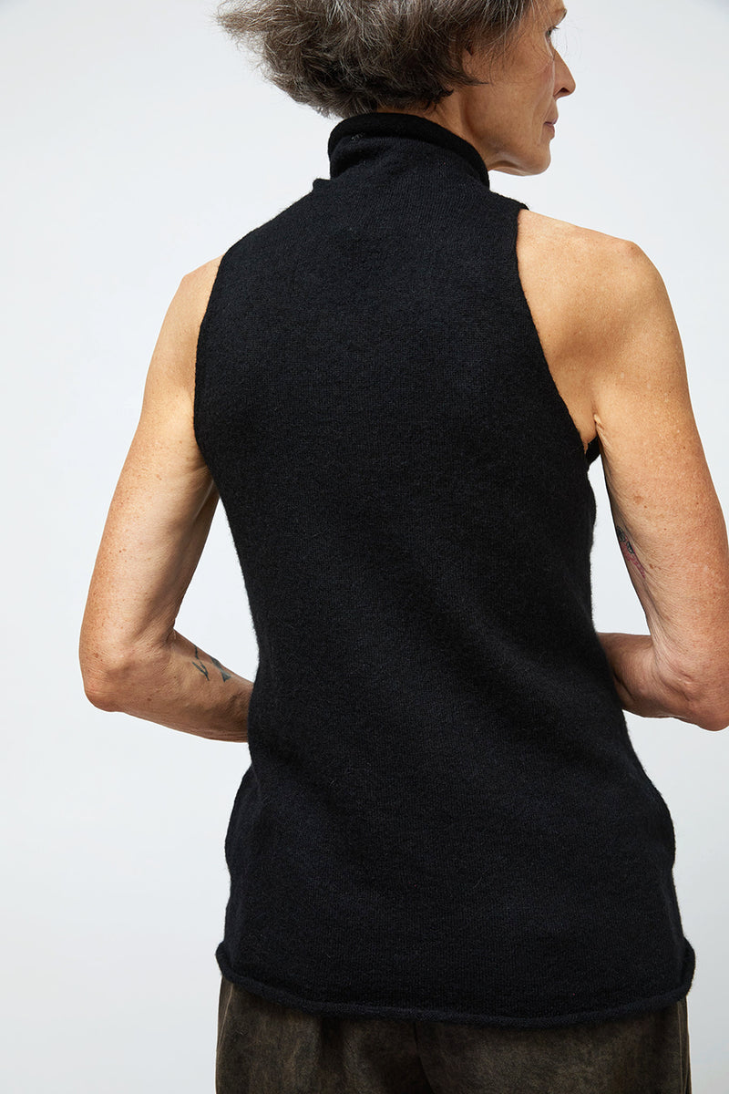 Lauren Manoogian Funnel Shell in Black
