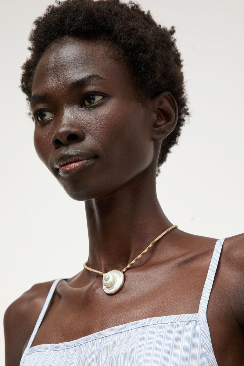 Le Chic Radical Seashell Necklace in Silver