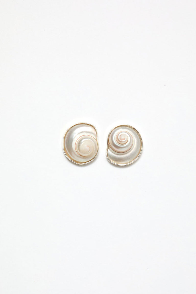 Le Chic Radical Seashell Studs in Silver