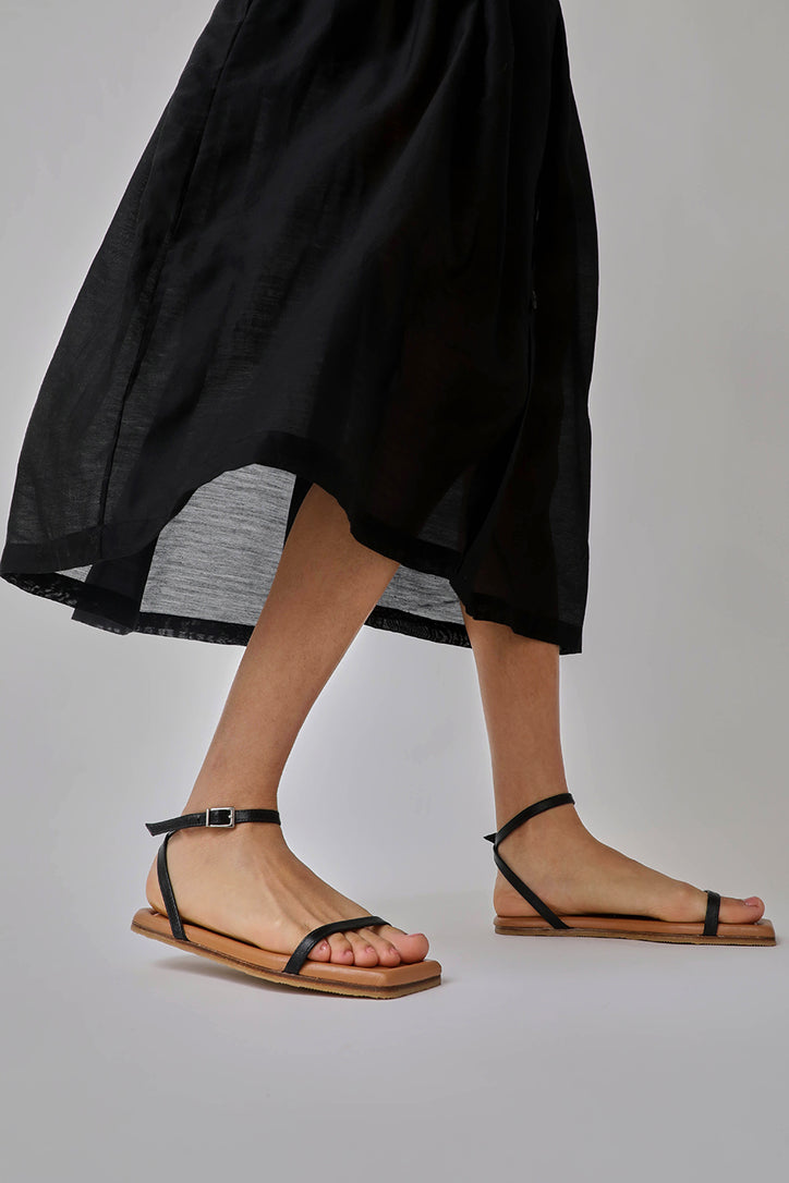 Mari giudicelli deals costa sandal