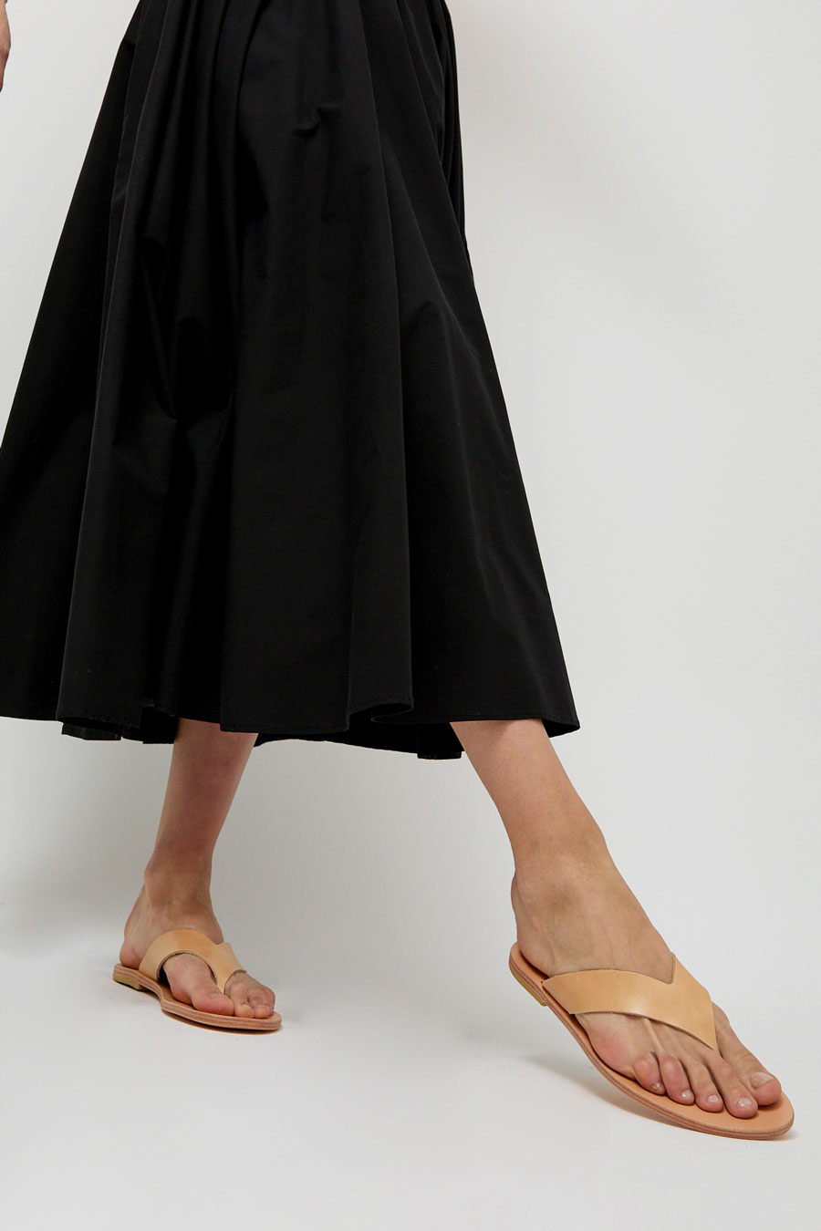 Maria Farro Mila Flip Flops in Natural