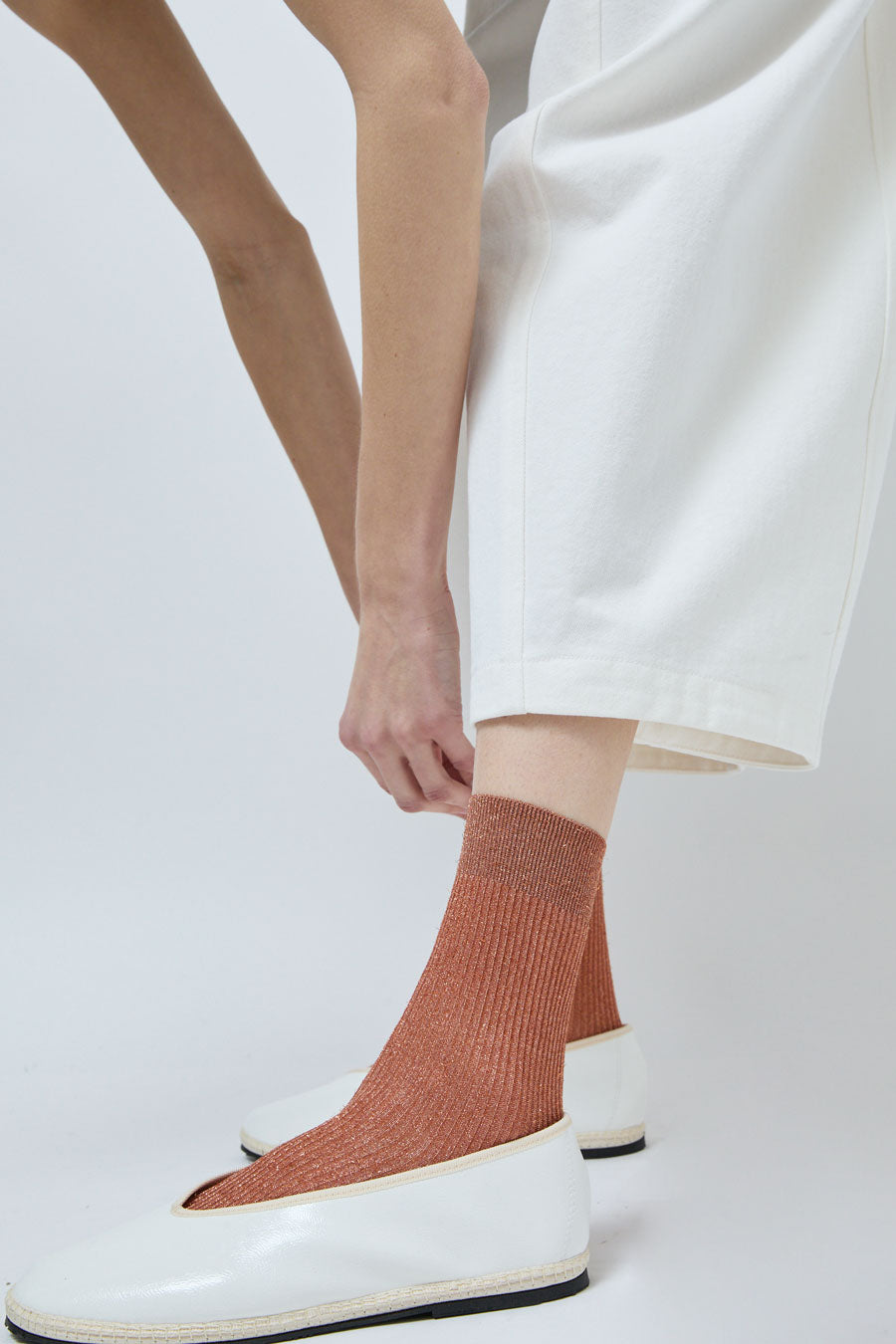 Maria La Rosa Ribbed Lurex Socks in Rose Gold