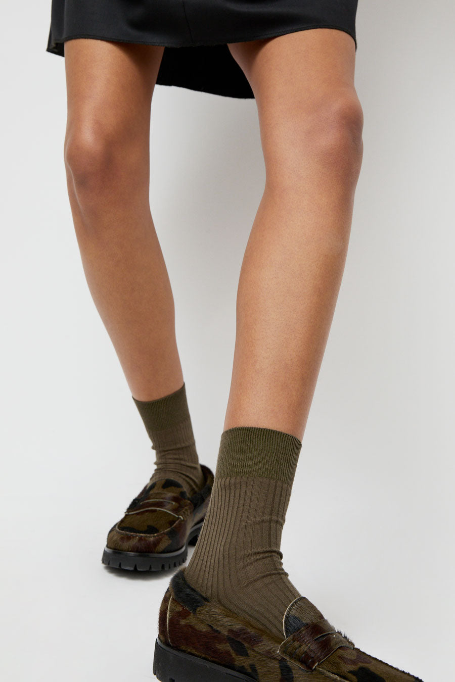 Maria La Rosa Ribbed Mid Calf Bio Cotton Socks in Military