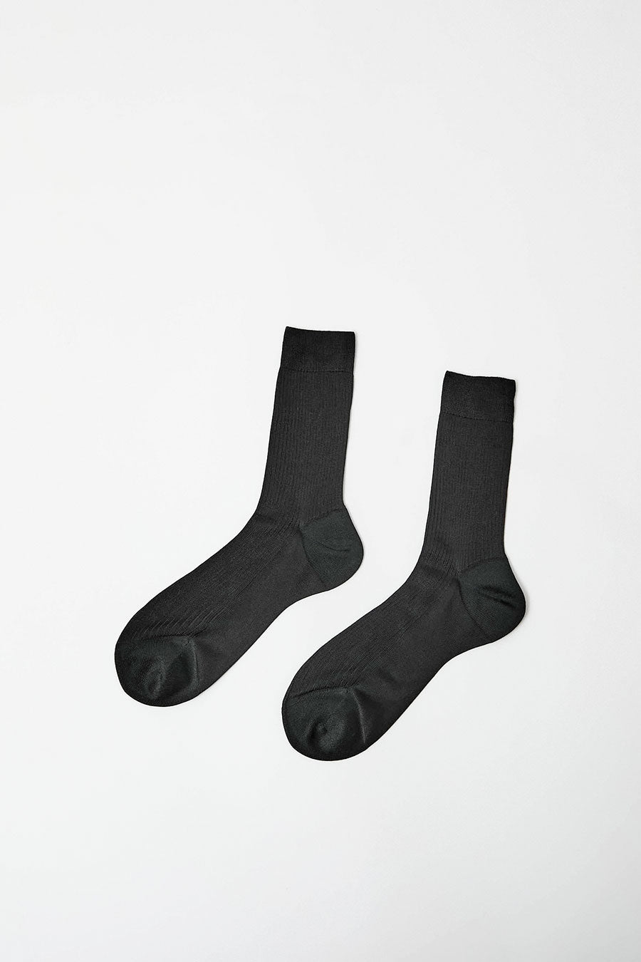 Maria La Rosa Silk Ribbed Ankle Socks in Nero