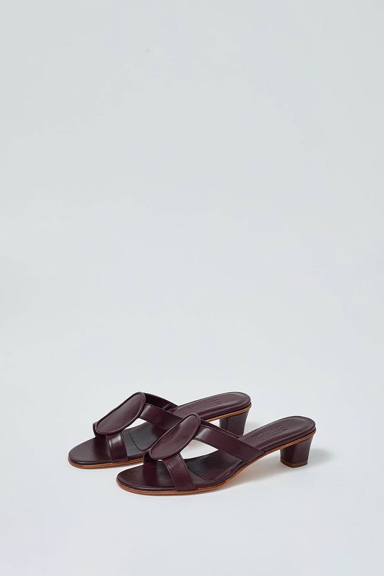 Martiniano Medalia Sandal in Oxblood – No.6 Store