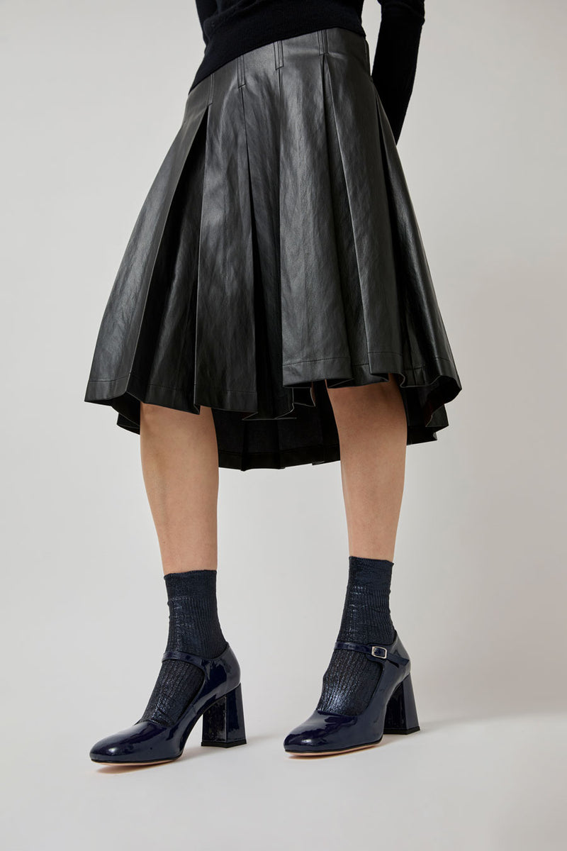 Maryam Nassir Zadeh Eliza Pump in Parliament Patent