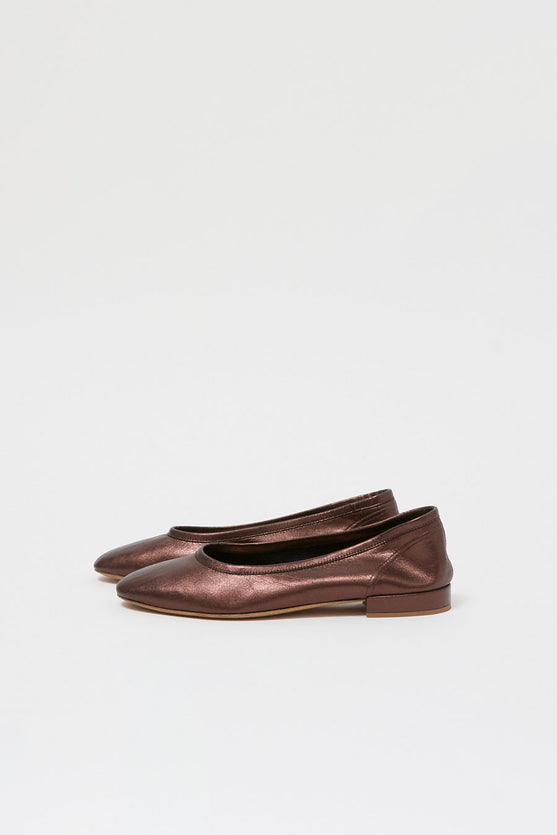 Maryam Nassir Zadeh Serafina Flat in Deep Bras