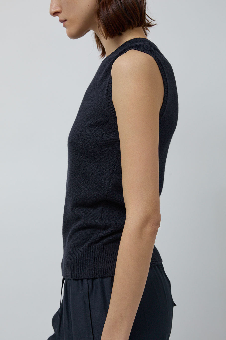 Mijeong Park Cotton Blend Sleeveless Knit Top in Navy