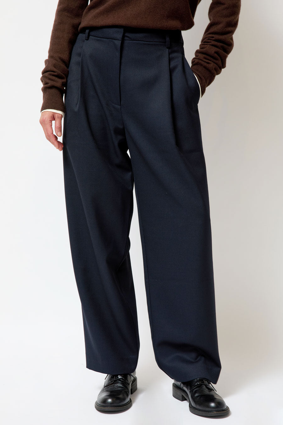 Mijeong Park Wool Blend Pleated Tailored Pants in Navy