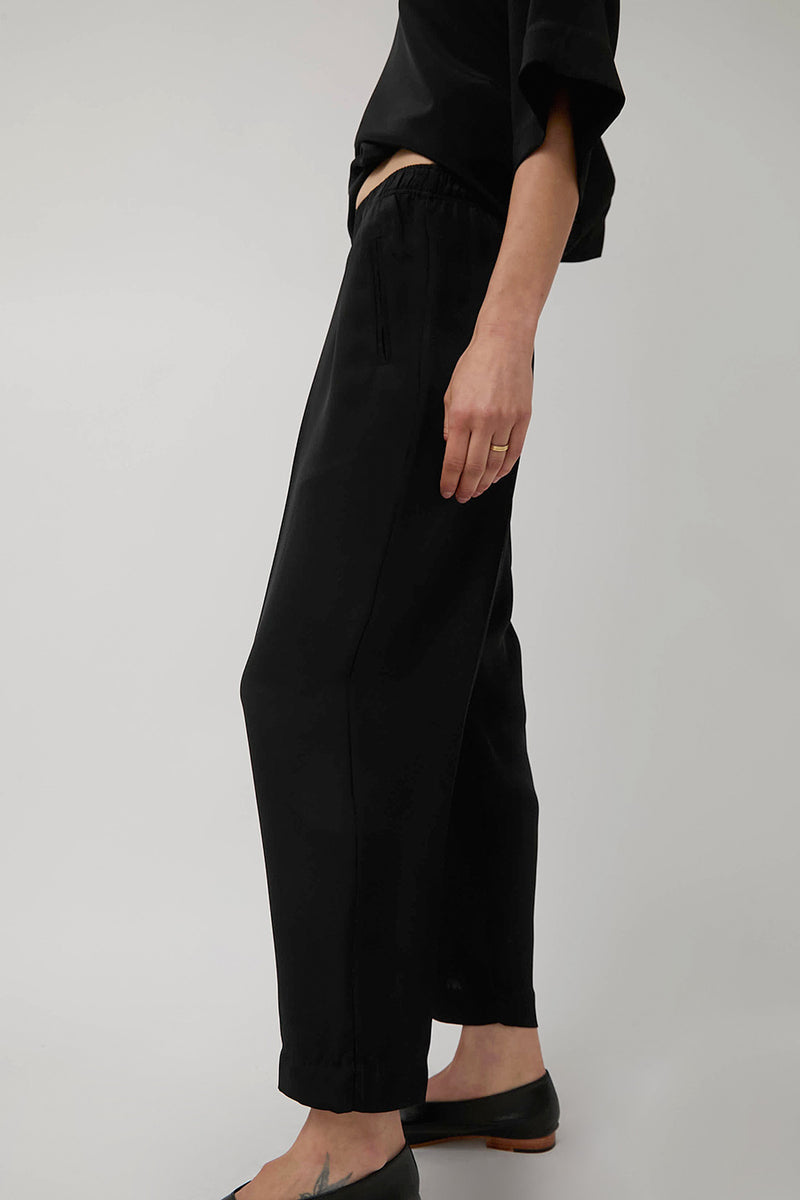 Modern Weaving Relaxed Lean Trouser in Black