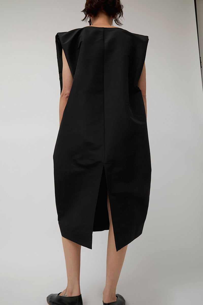 Modern Weaving Sculpt Dress in Black