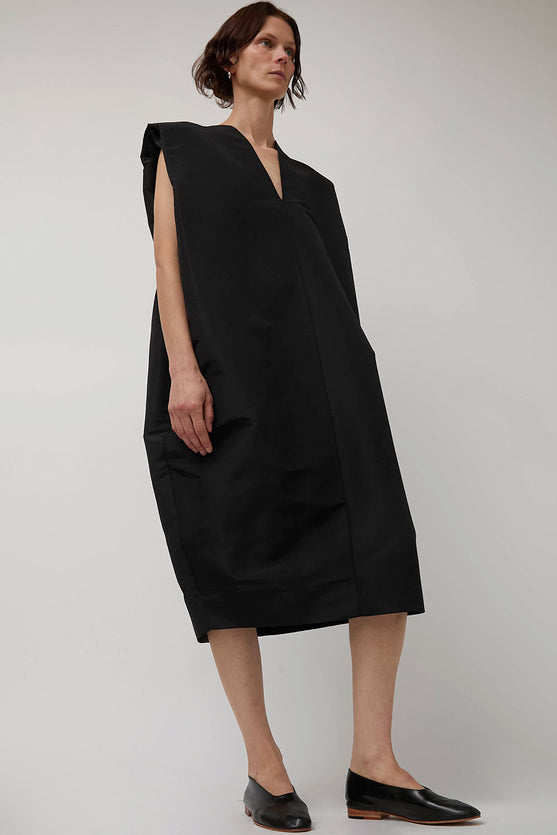 Modern Weaving Sculpt Dress in Black