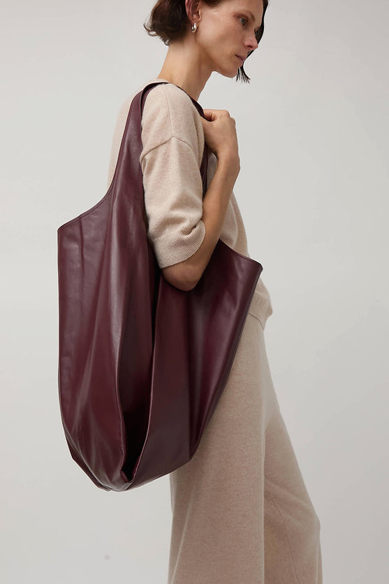 Modern Weaving XL Shopper in Burgundy
