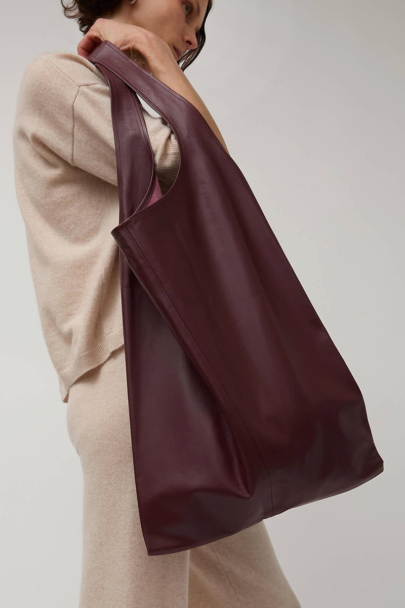 Modern Weaving XL Shopper in Burgundy