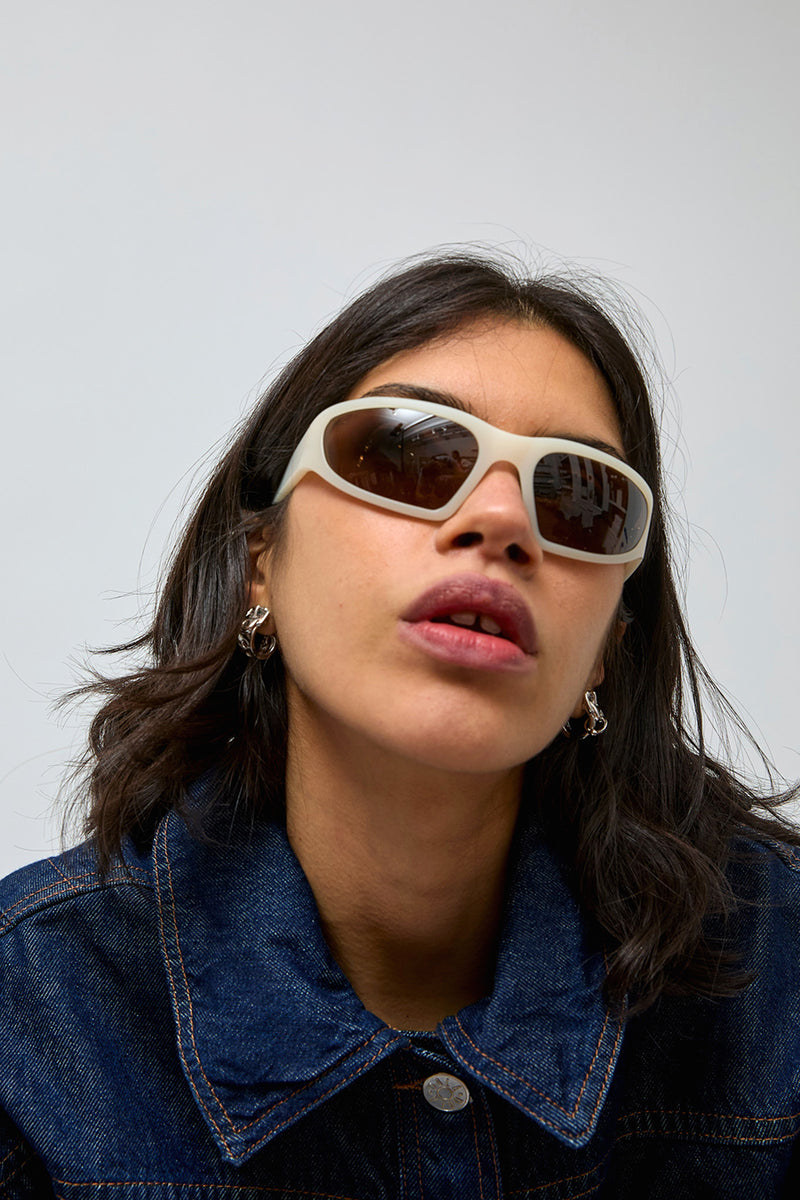 Monokel Crow Sunglasses in Matt Pearl