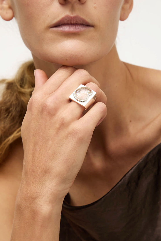 NOMIA Carved Shell Ring in Crystal