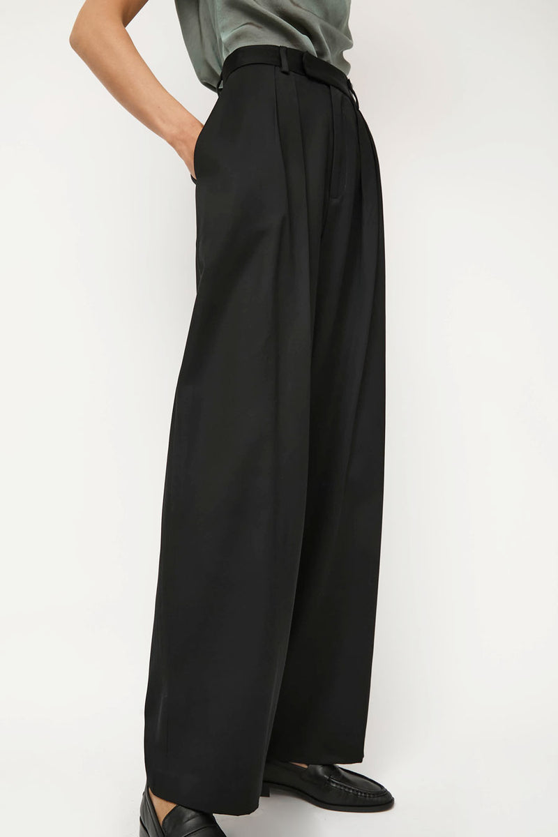 NOMIA Wide Leg Pleated Trouser in Black