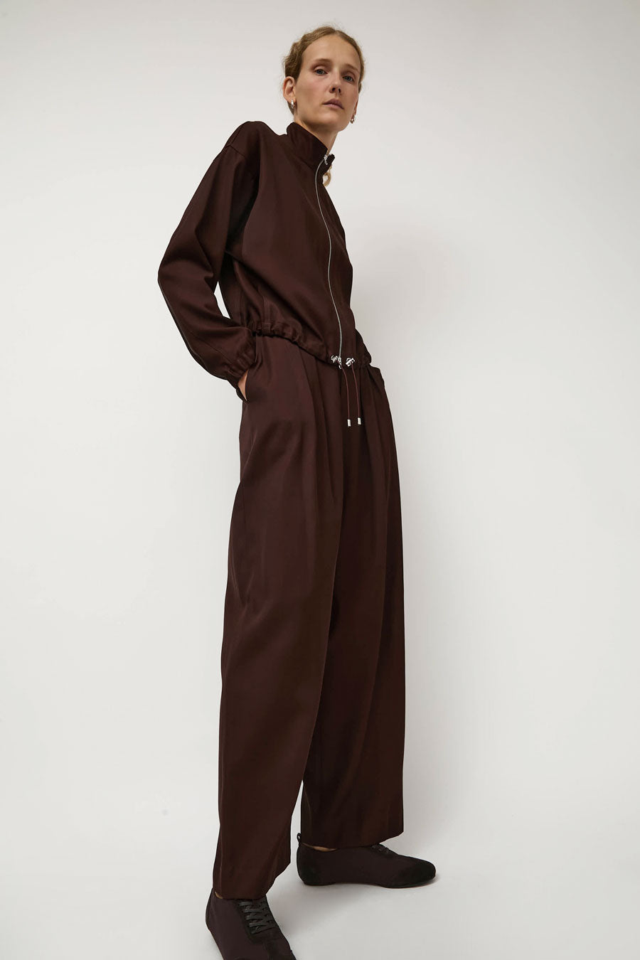 NOMIA Wide Leg Pleated Trouser in Carob