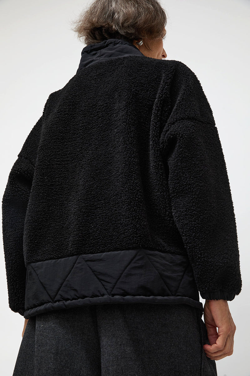 NOMIA Fleece Pullover in Black