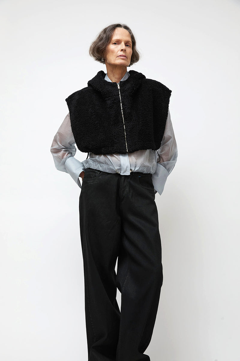 NOMIA Fleece Zip Hood in Black