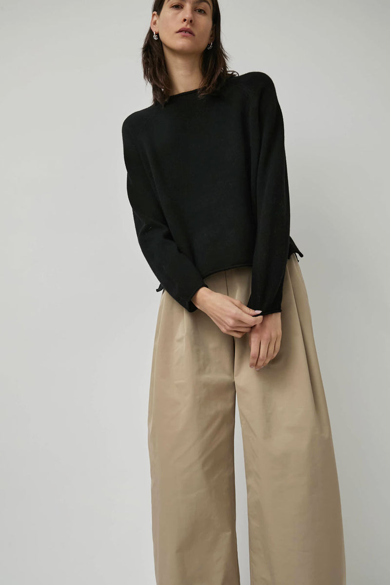 Nikki Chasin Iris Rollneck Pullover in Black