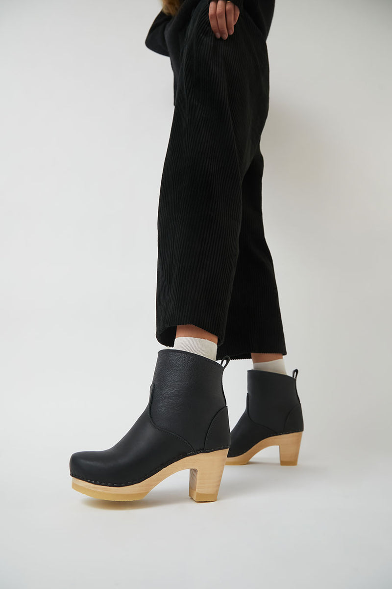 No.6 5" Pull On Shearling Clog Boot on High Heel in Ink Aviator