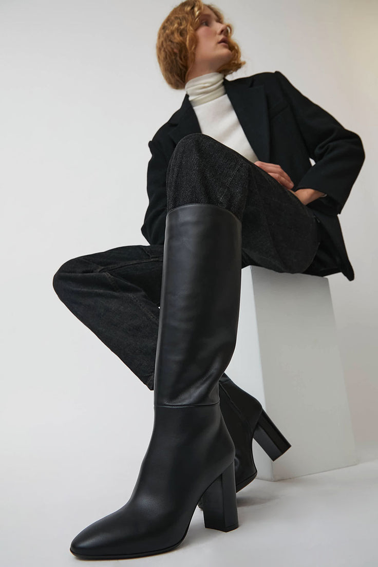 Black high knee boots no clearance heel