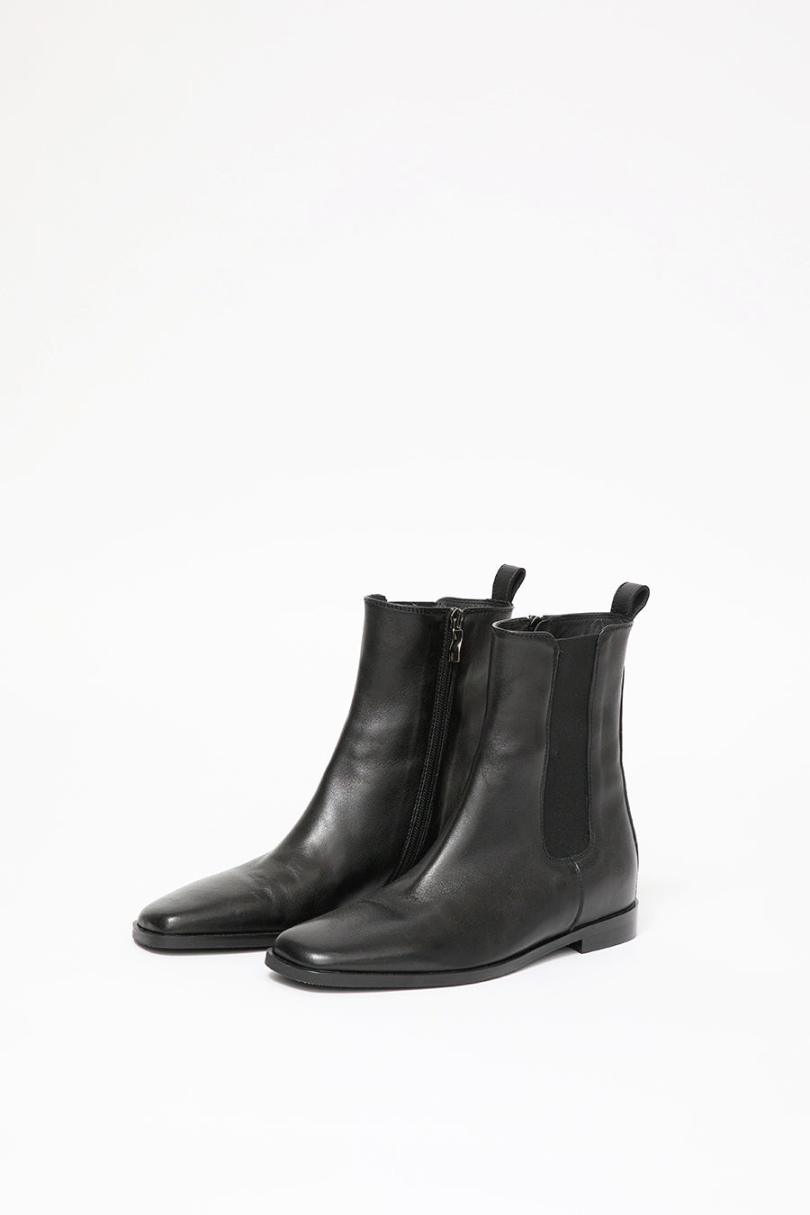 No.6 Flat Pull on Boot in Nero