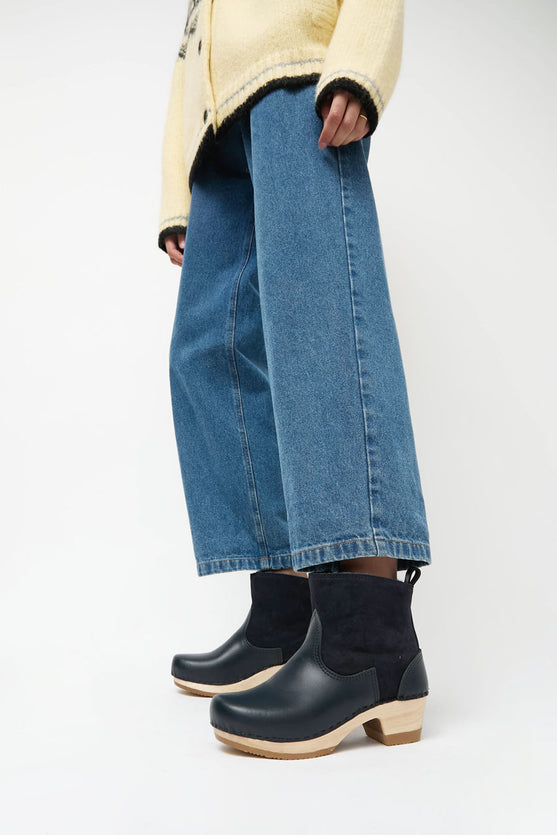 No.6 5" Pull on Shearling Clog Boot on Mid Heel in Navy and Night