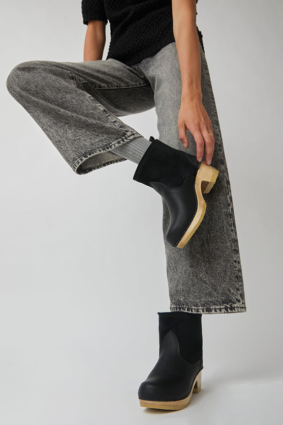 No.6 5" Pull on Shearling Clog Boot on Mid Heel in Black Suede
