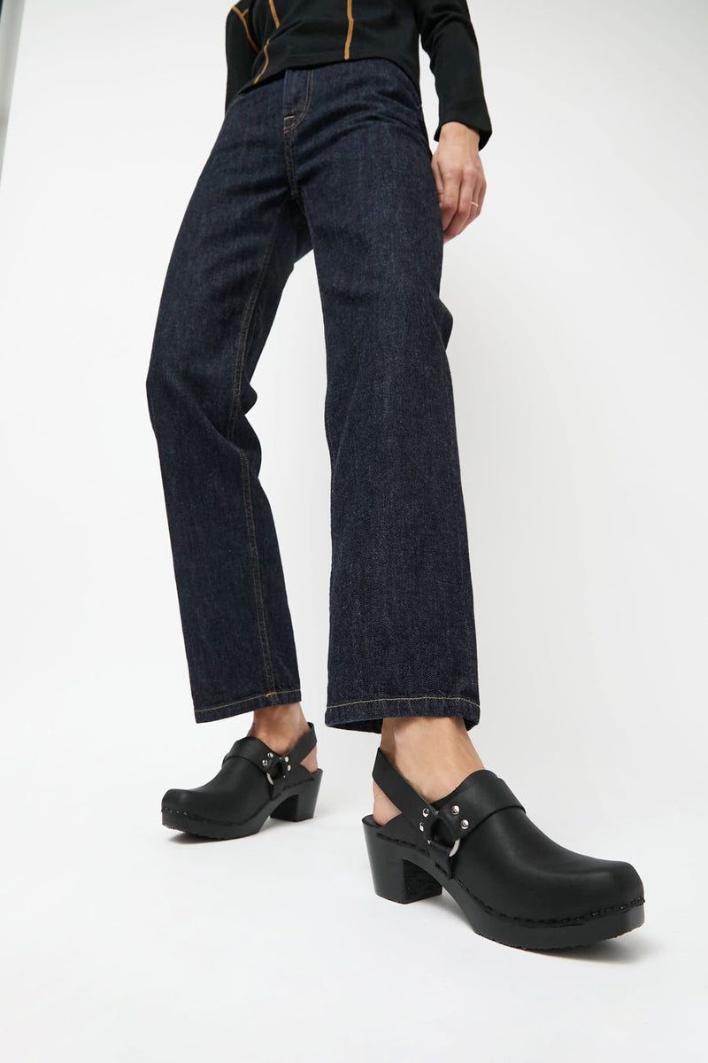 No.6 Arlo Clog on Square Toe Mid Heel in Black on Black Base