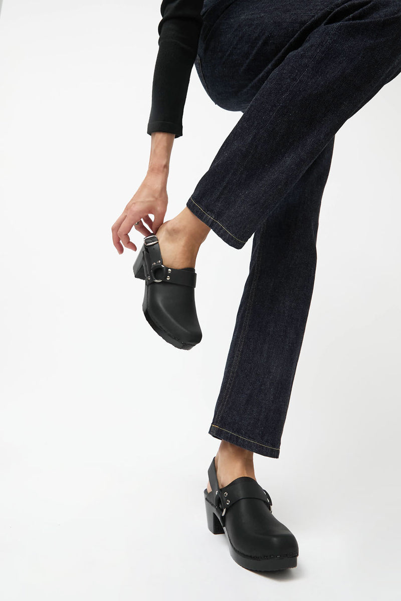 No.6 Arlo Clog on Square Toe Mid Heel in Black on Black Base