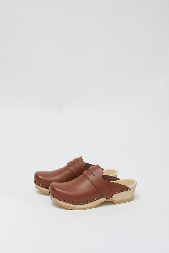 No.6 Charlotte Studded Clog on Low Base in British Tan