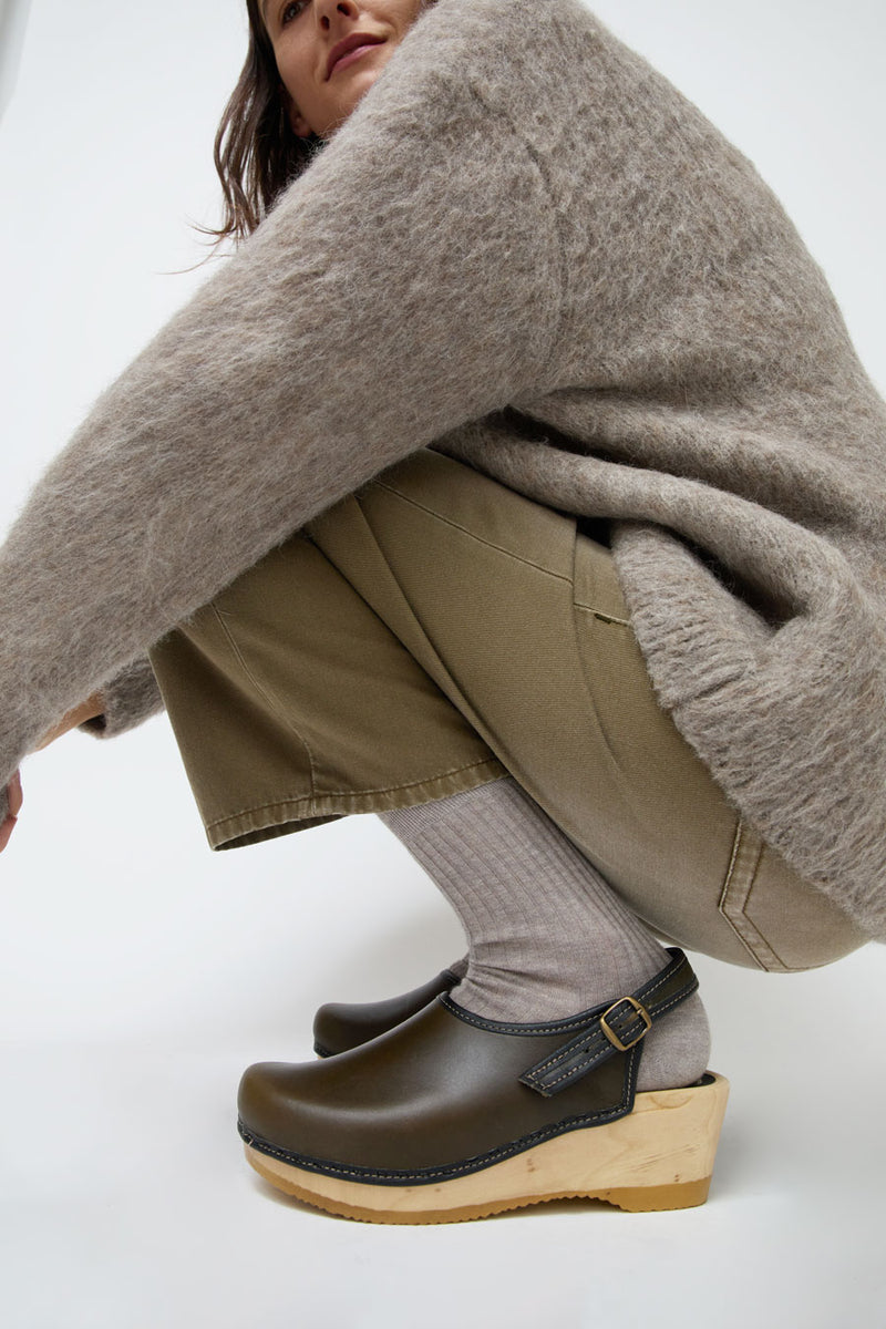 No.6 Daisy Clog on Mid Wedge in Army with Black