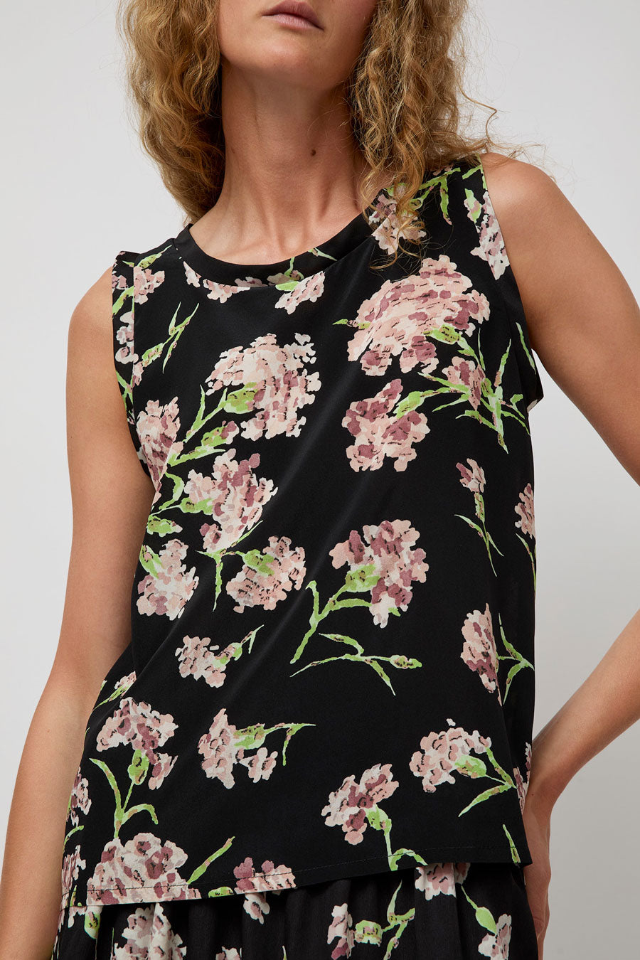 No.6 Danny Tank in Black and Mauve Floral