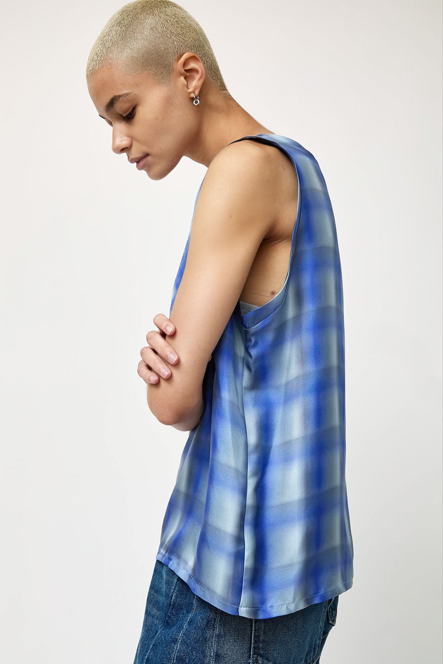 No.6 Danny Tank in Blue Blurry Plaid