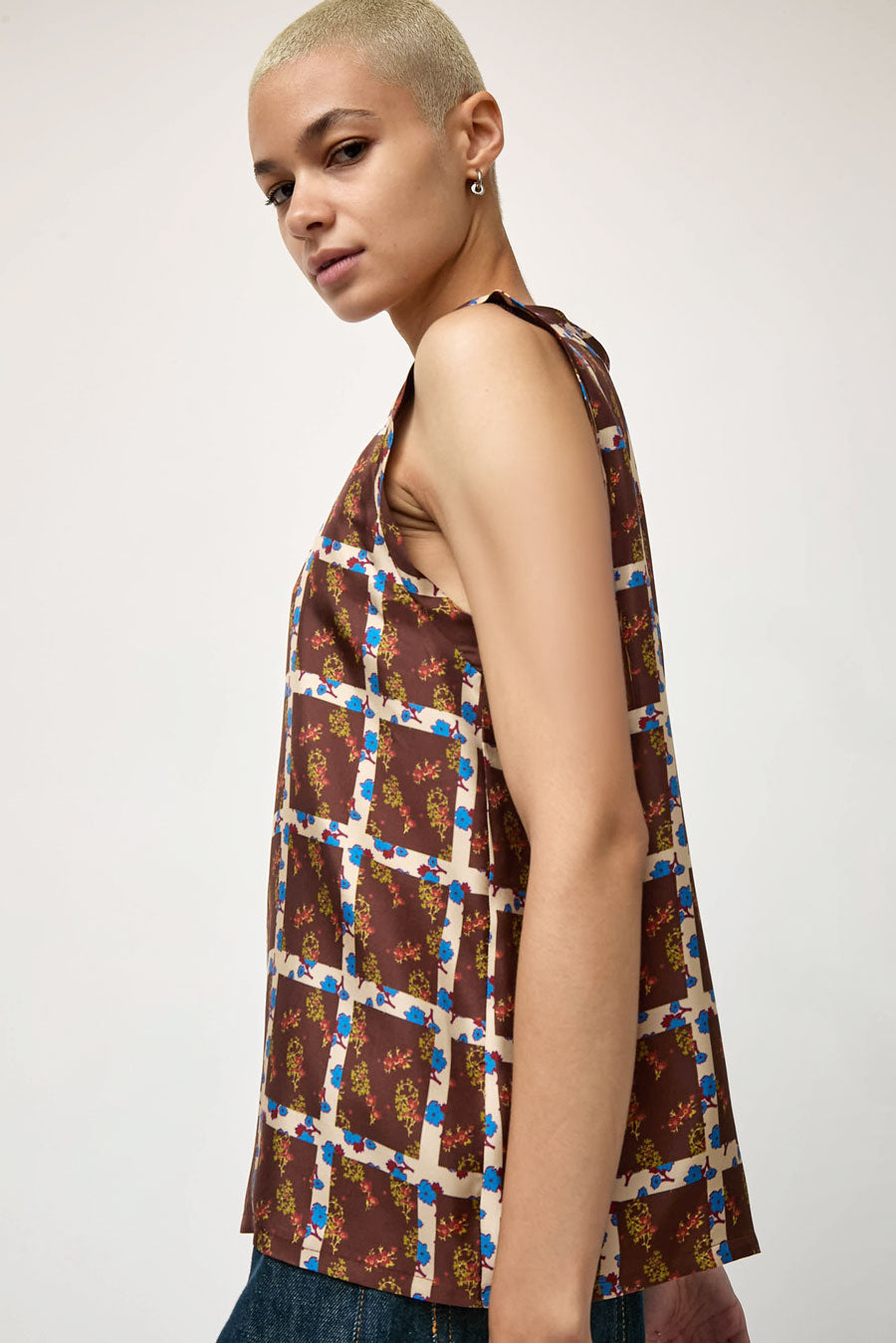 No.6 Danny Tank in Brown Window Pane Floral