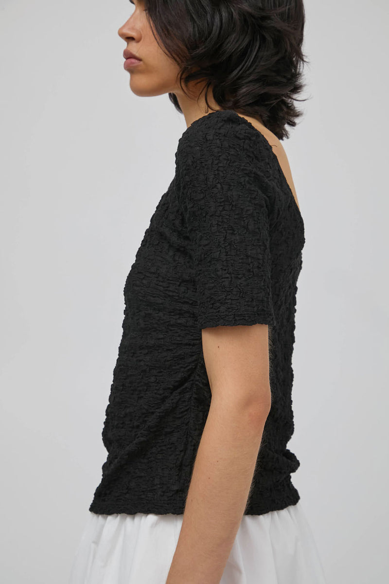 No.6 Eclipse Top in Black