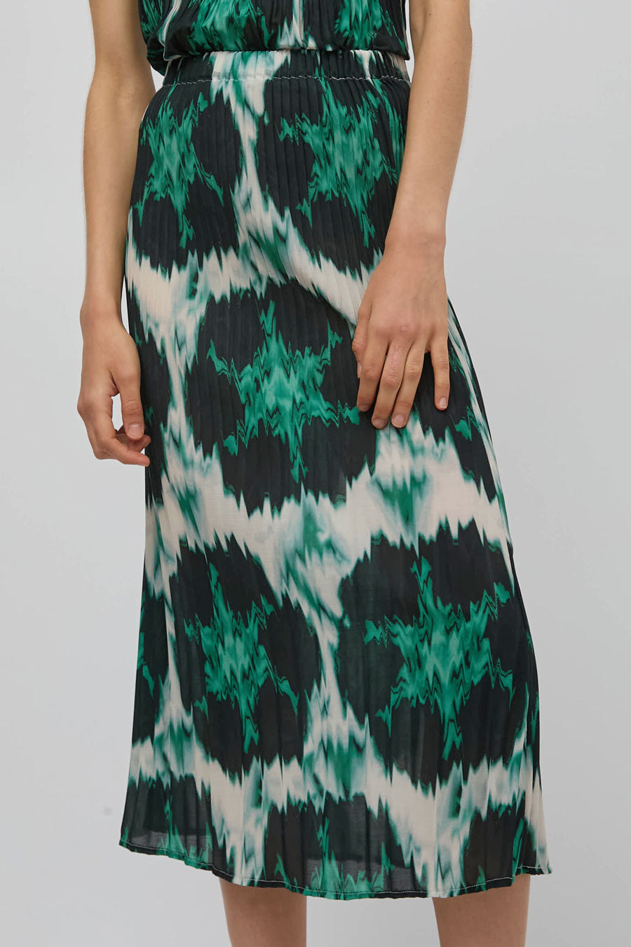 No.6 Hiro Skirt in Emerald Ikat