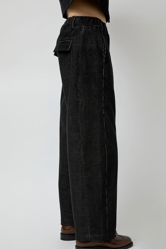 No.6 Justin Pant in Black