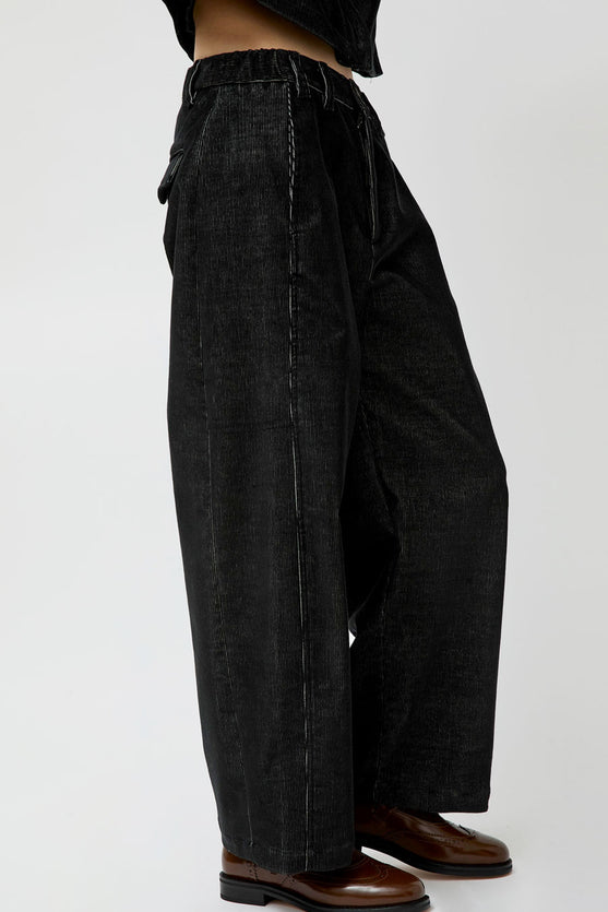 No.6 Justin Pant in Black