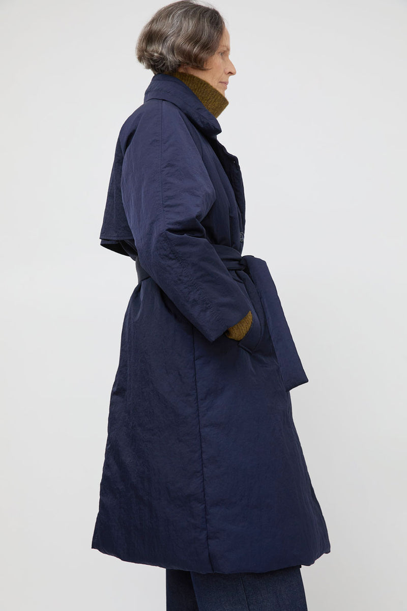 No.6 Leeds Coat in Navy