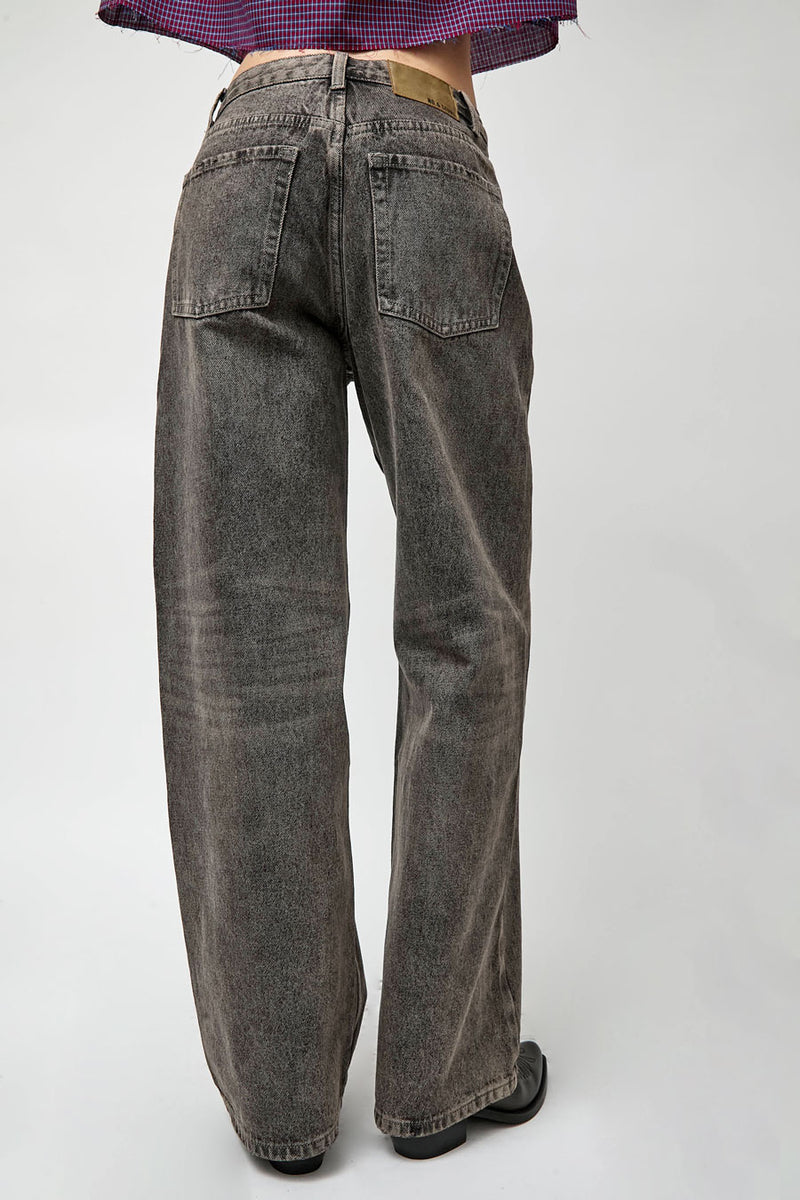 No.6 Leo Jean in Grey Wash