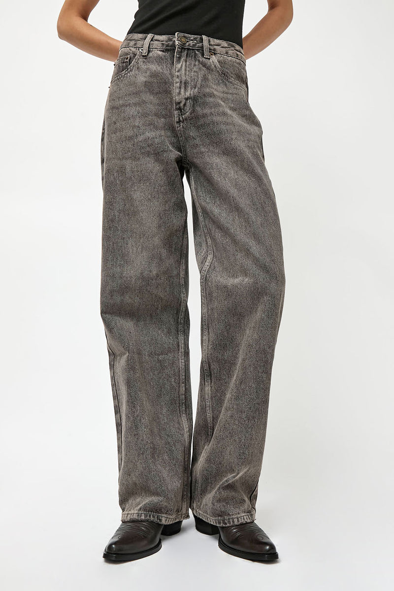 No.6 Leo Jean in Grey Wash