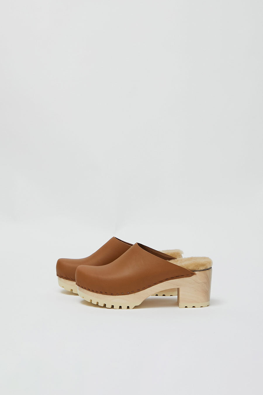 No.6 Store Clogs