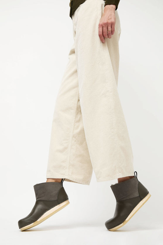 No.6 Low Shearling Clog Boot on Flat Bendable Base in Storm and Olive