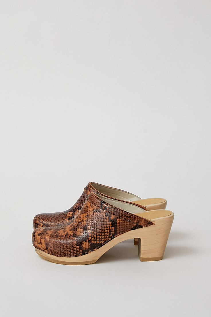 Buy Platform Clog Super High Heel, Platform Peep Toe, 70s Vintage Style  Leather Clogs Online in India - Etsy