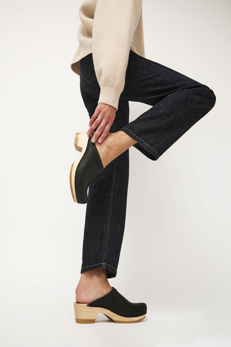 No.6 Old School Clog on Mid Heel in Black