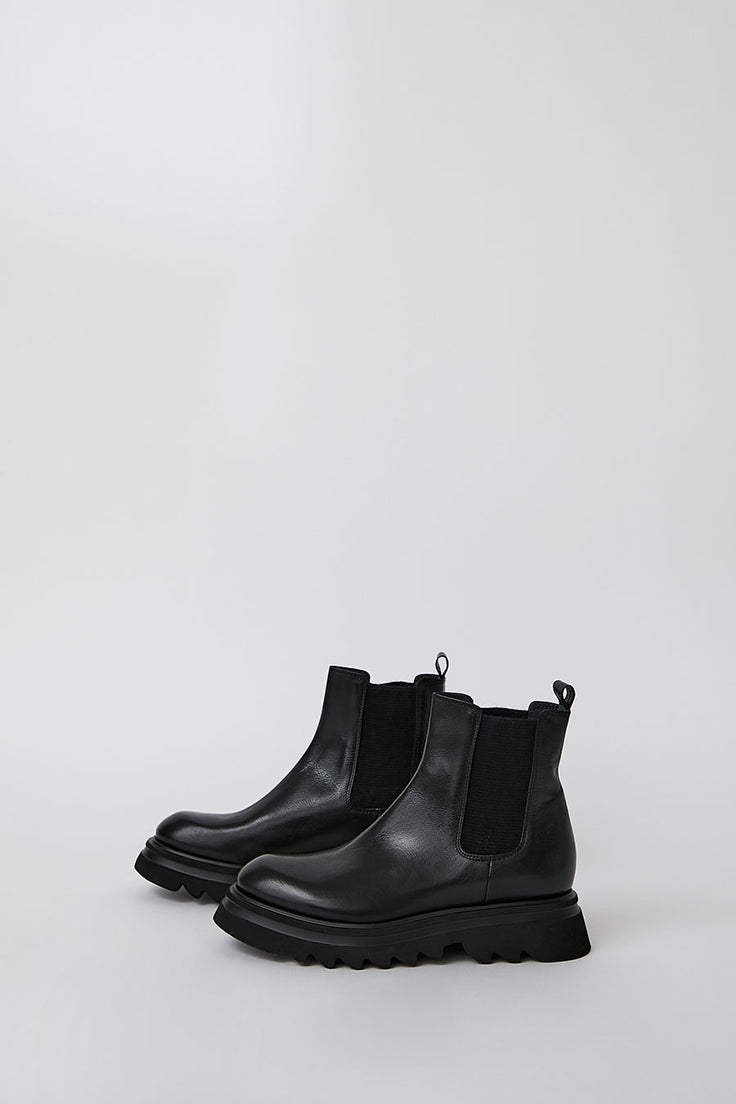 No 6 store boots Clearance